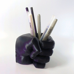 Подставка для карандашей "Кулак", черная, 3D печать, высота 9,5 см.