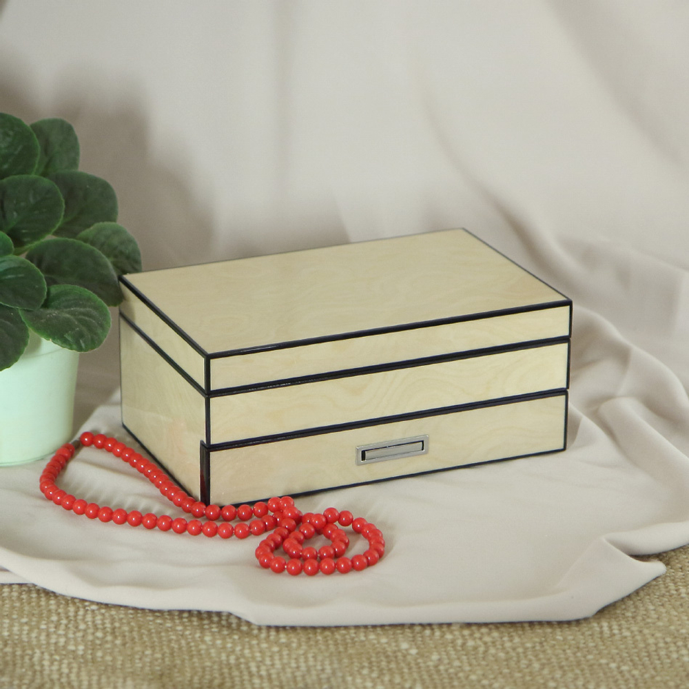 Шкатулка ювелирная