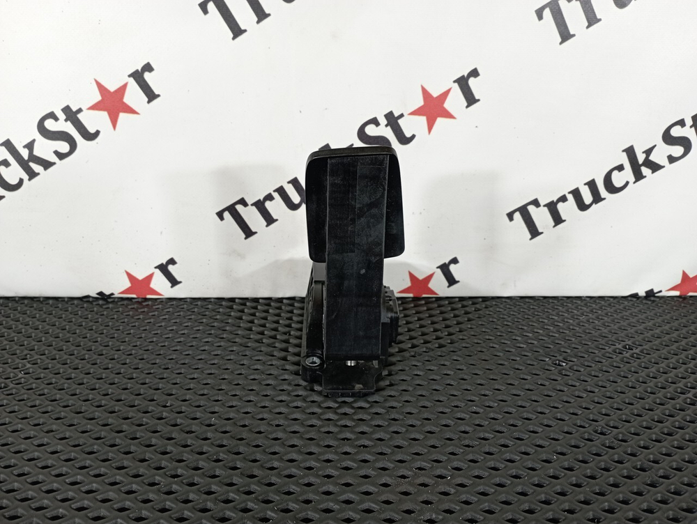 Педаль газа электронная 2018г