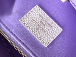 Louis Vuitton Onthego PM
