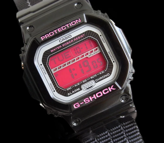 японского бренда Casio G-CLASSIC модель GLS-5600V-1E