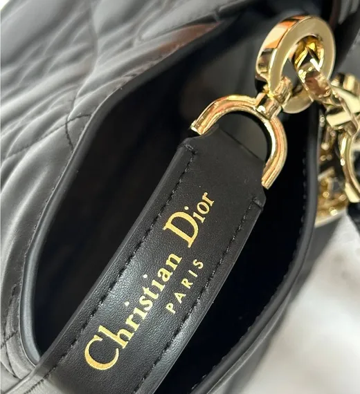 Сумка Dior Toujours вертикальная, черный