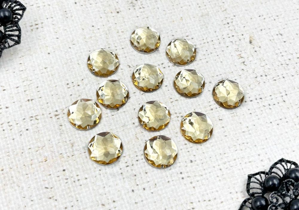 Стразы пришивные акрил, d 1,6 см, бледно-жёлтый