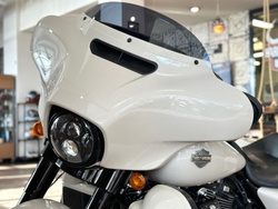 Street Glide Special Harley-Davidson 2022 (White Sand Pearl)