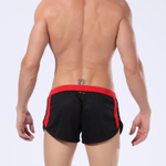 Черные короткие спортивные шорты с лампасами (Размер: XL) (Цвет: черный)