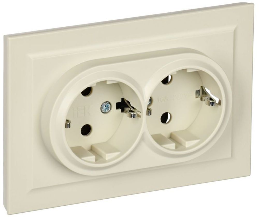Розетка 2-м СП BRITE РСш12-3-БрКр 16А в сборе с заземл. защ. шторки беж. IEK BR-R24-16-K10-F