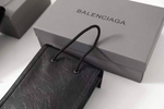 Сумка-мессенджер Balenciaga