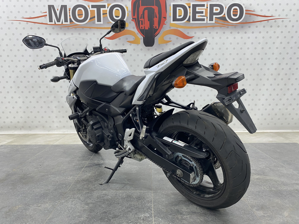 Suzuki GSR750A , 2015