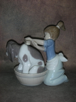 Статуэтка. Фарфор. Купание щенка. Lladro. Испания
