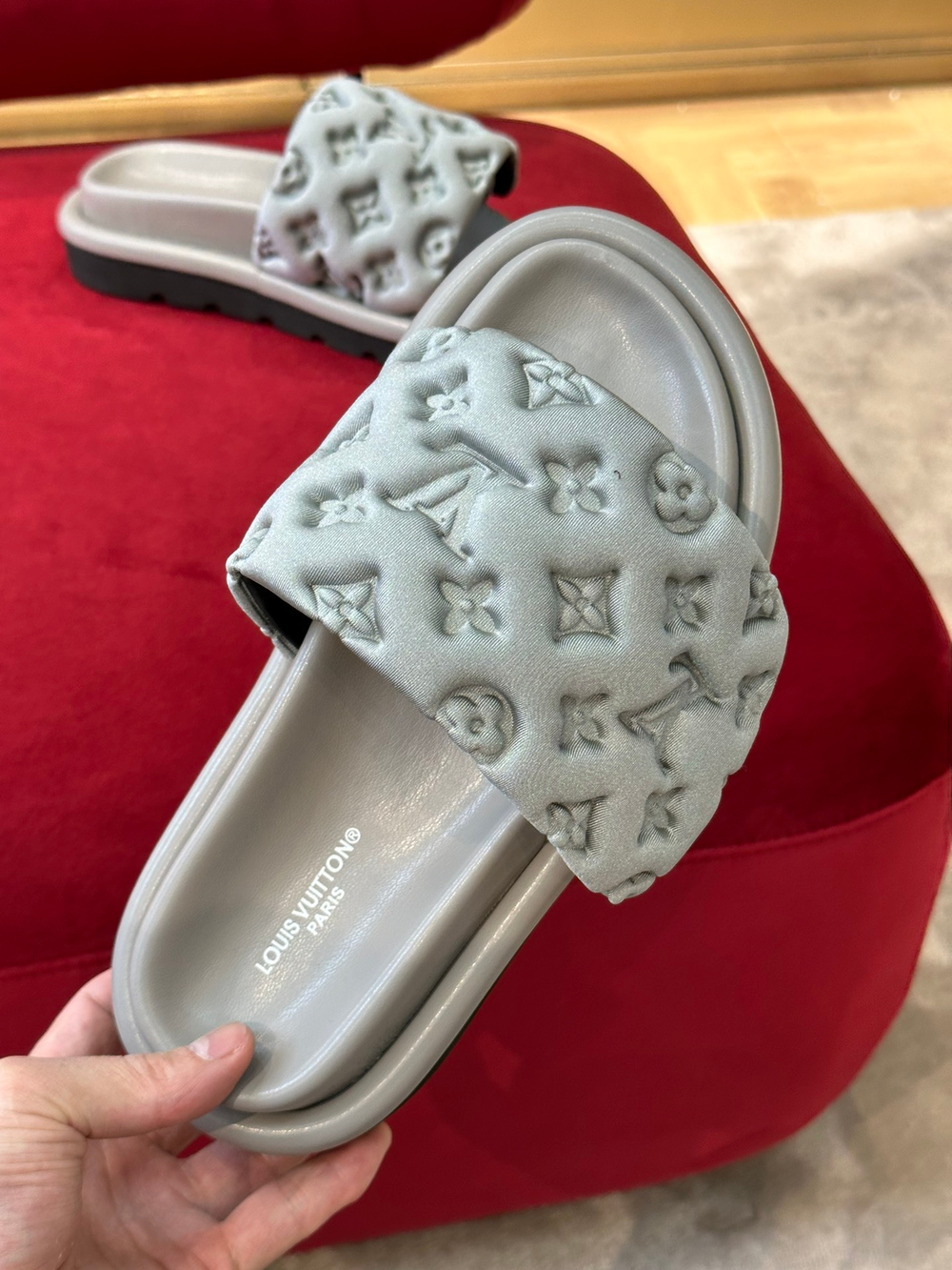 Louis Vuitton Pool Pillow Flat Comfort Mule
