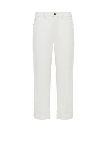 Прямые укороченные белые джинсы