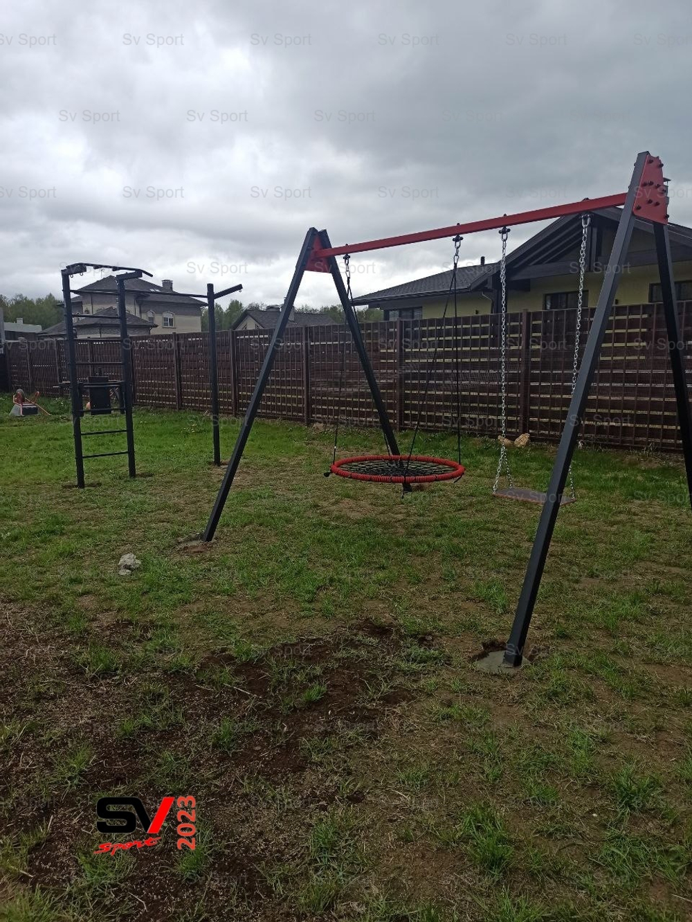 Монтаж уличных качелей Sv Sport