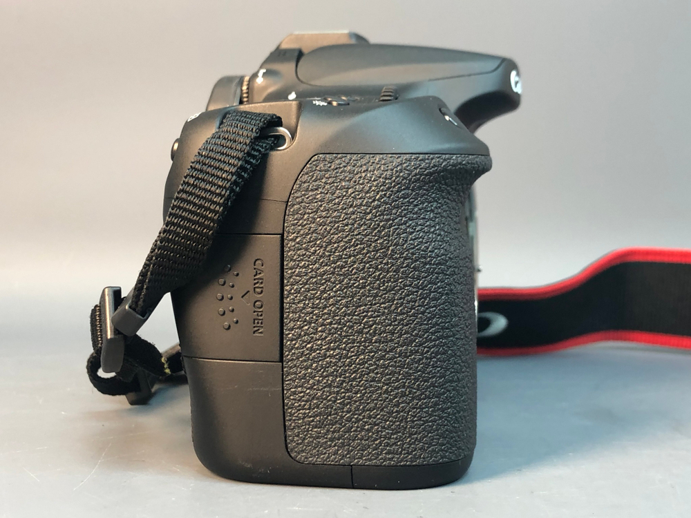 Canon 70D, 3100 кадров пробега