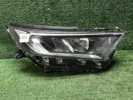 Фара правая Toyota RAV4 5 XA50 (2018-н.в.) LED