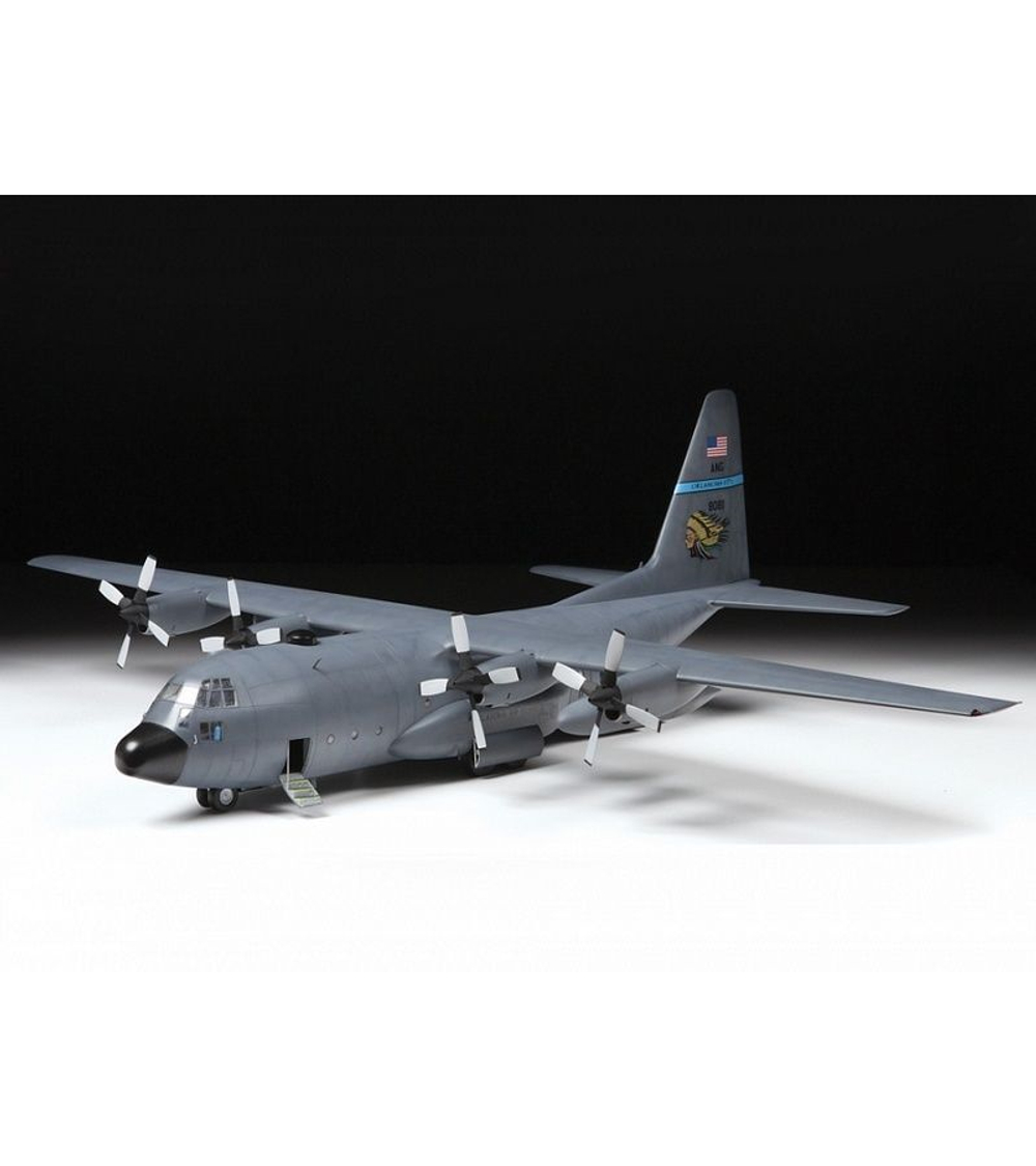 Сборная модель ZVEZDA Американский военно-транспортный самолёт С-130Н