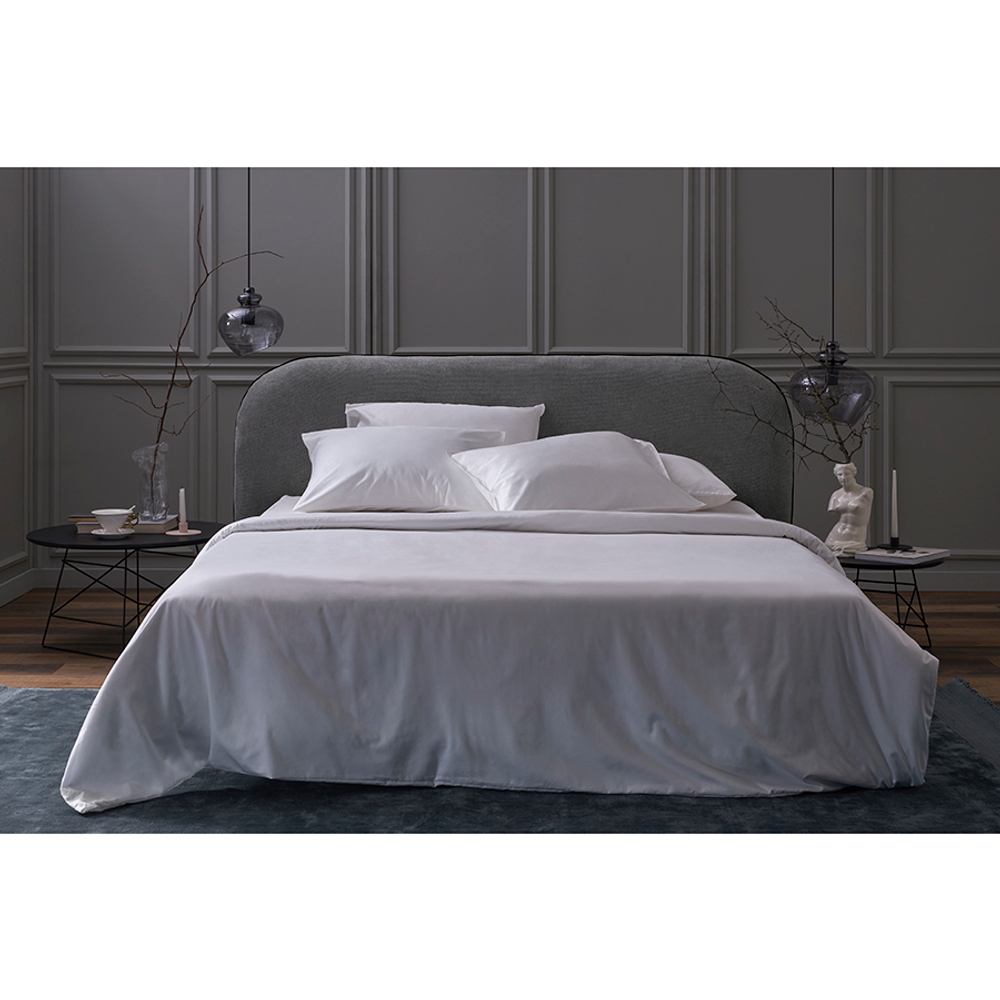 Простыня на резинке из плотного сатина белого цвета из коллекции essential, 160х200х30 см