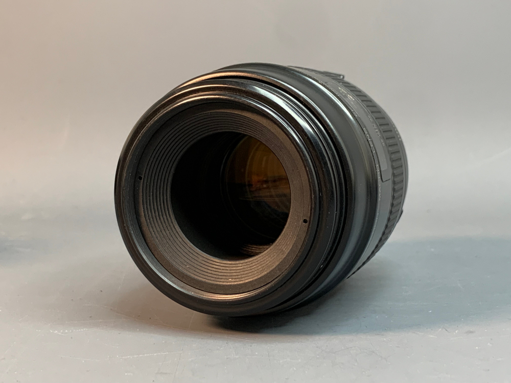 Canon EF 100mm f/2.8 Macro