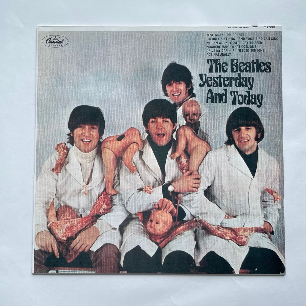 Винтажная виниловая пластинка LP The Beatles Yesterday And Today (США 2020) (Бутлег) Битлз Мясники