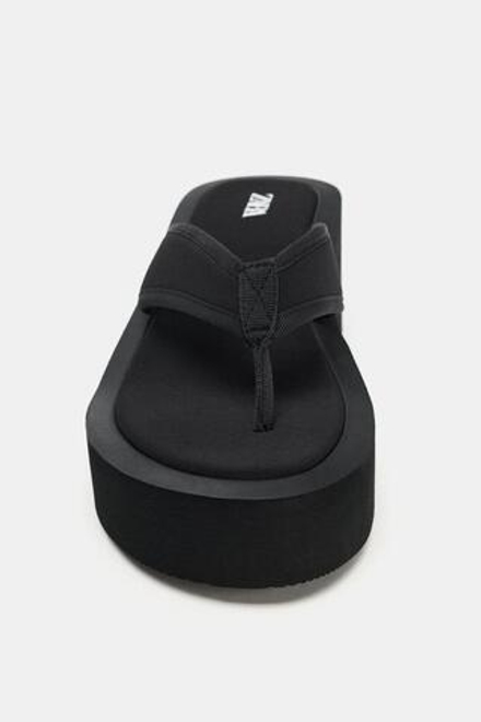 ZARA САНДАЛИИ НА ПЛАТФОРМЕ, ЧЕРНЫЙ
