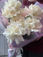 Букет с французскими розами и сухоцветами