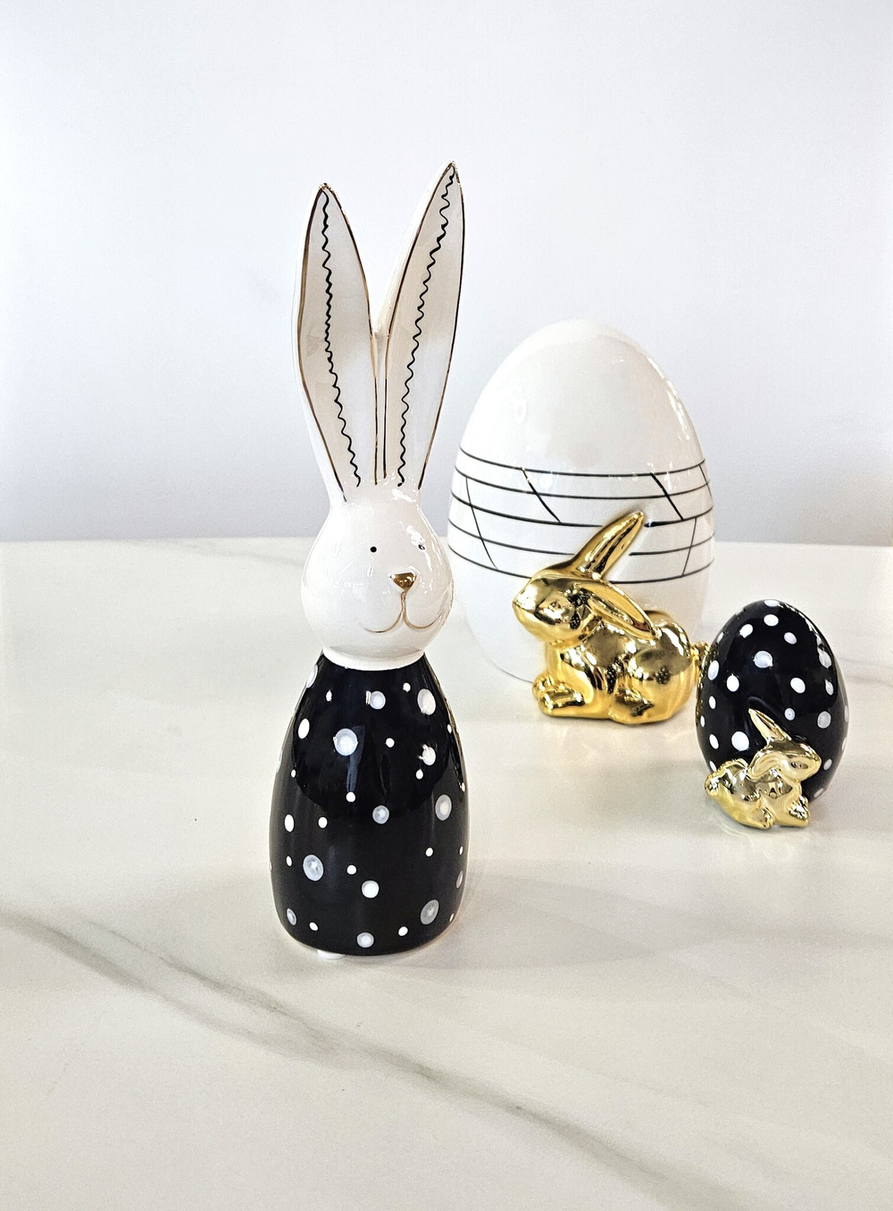 Фигурка Dot rabbit white