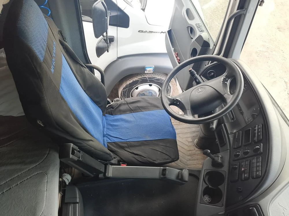 Mercedes-Benz ACTROS 4x2 Седельный тягач 1841 LS (Дизельный, 12 л, 408 л.с., АТ)