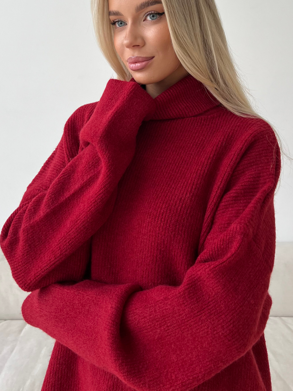 Шерстяной костюм красный