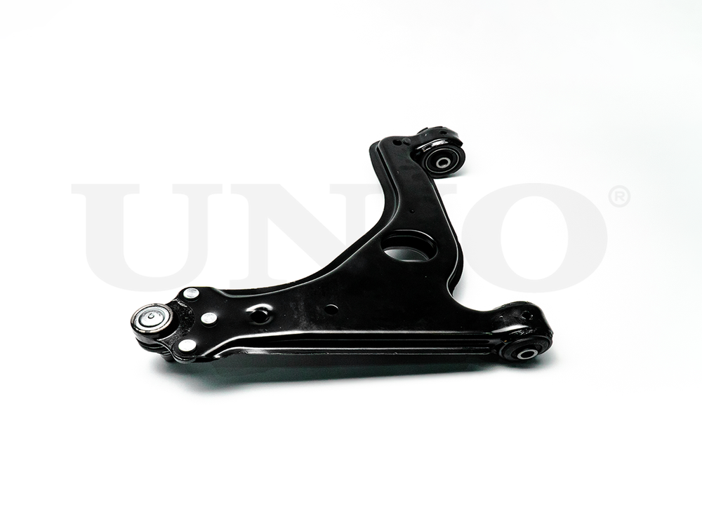 Рычаг подвески поперечный передний нижний левый UNIO SSP-40102