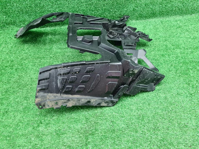 Кронштейн перед. бампера BMW X6 G06 23-нв M-paket