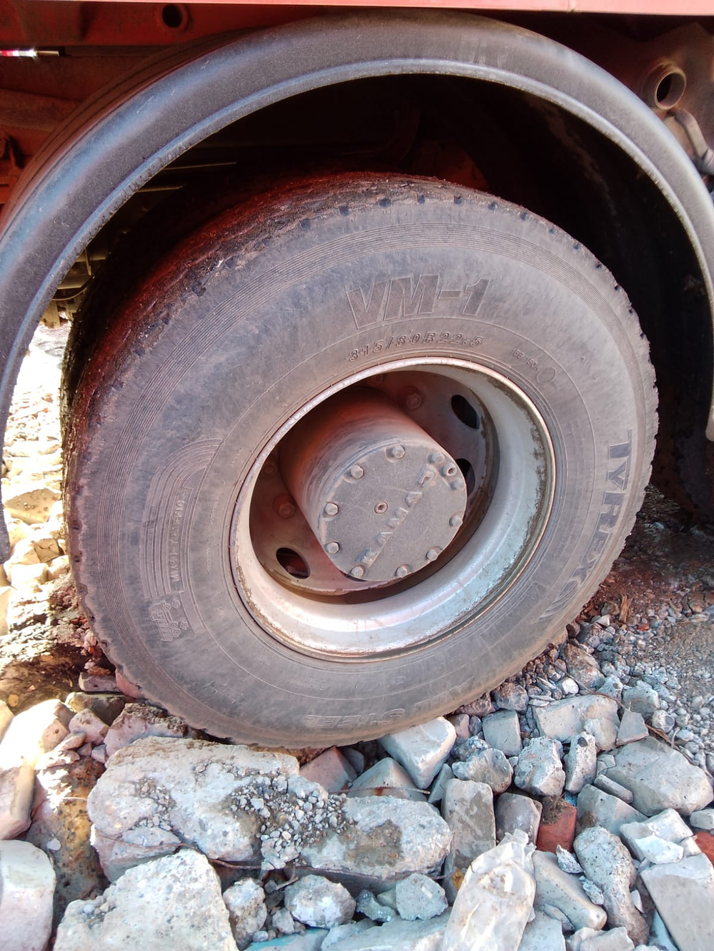 СмолМаш СДК* на шасси КамАЗ 6520 6x4 КДМ СДК-6520( Дизель, 8,9л. 390лс)