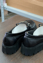 Лоферы Sara // Black