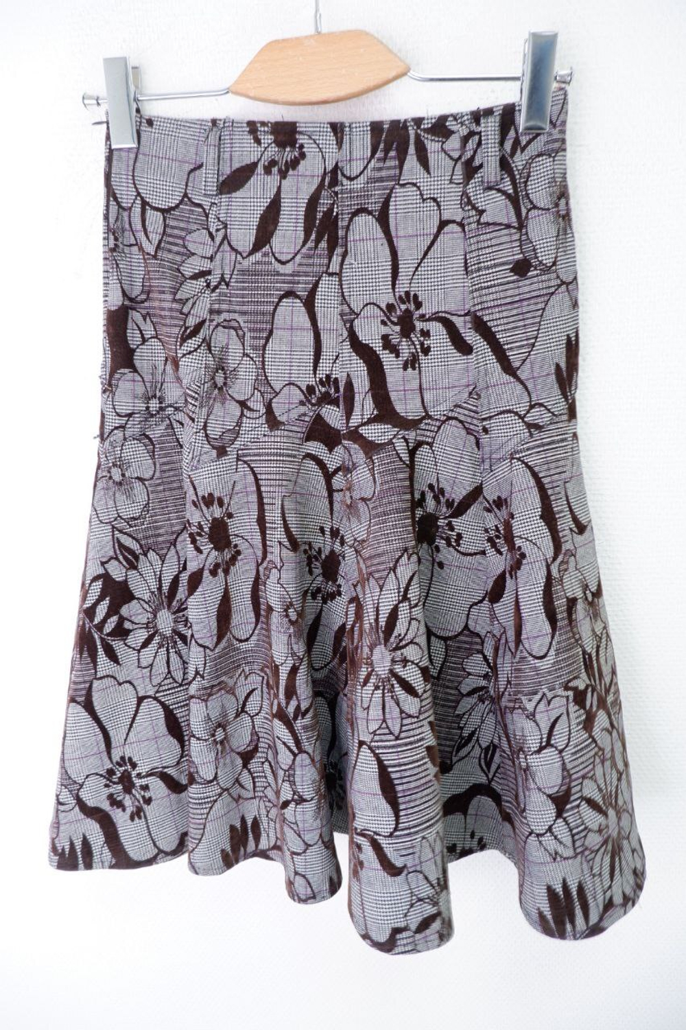 Юбка Glow с цветами 42 размер