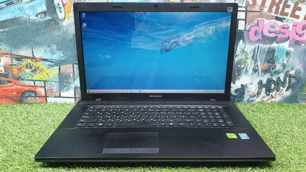 Ноутбук Lenovo i5/8Gb/GT 720M 2 Gb