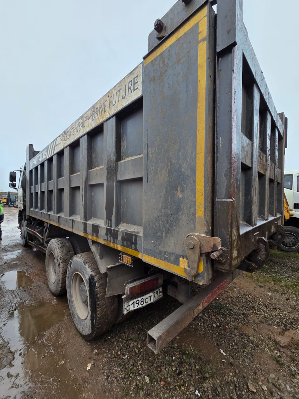 FAW J6 6x4 Самосвал СА3250Р66K24T1E5 (Дизельный, 11,1 л, 390 л.с., МТ)