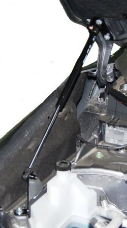 Упор (амортизатор) капота для Nissan X-Trail T32 (2013-) Autoinnovation.01-13
