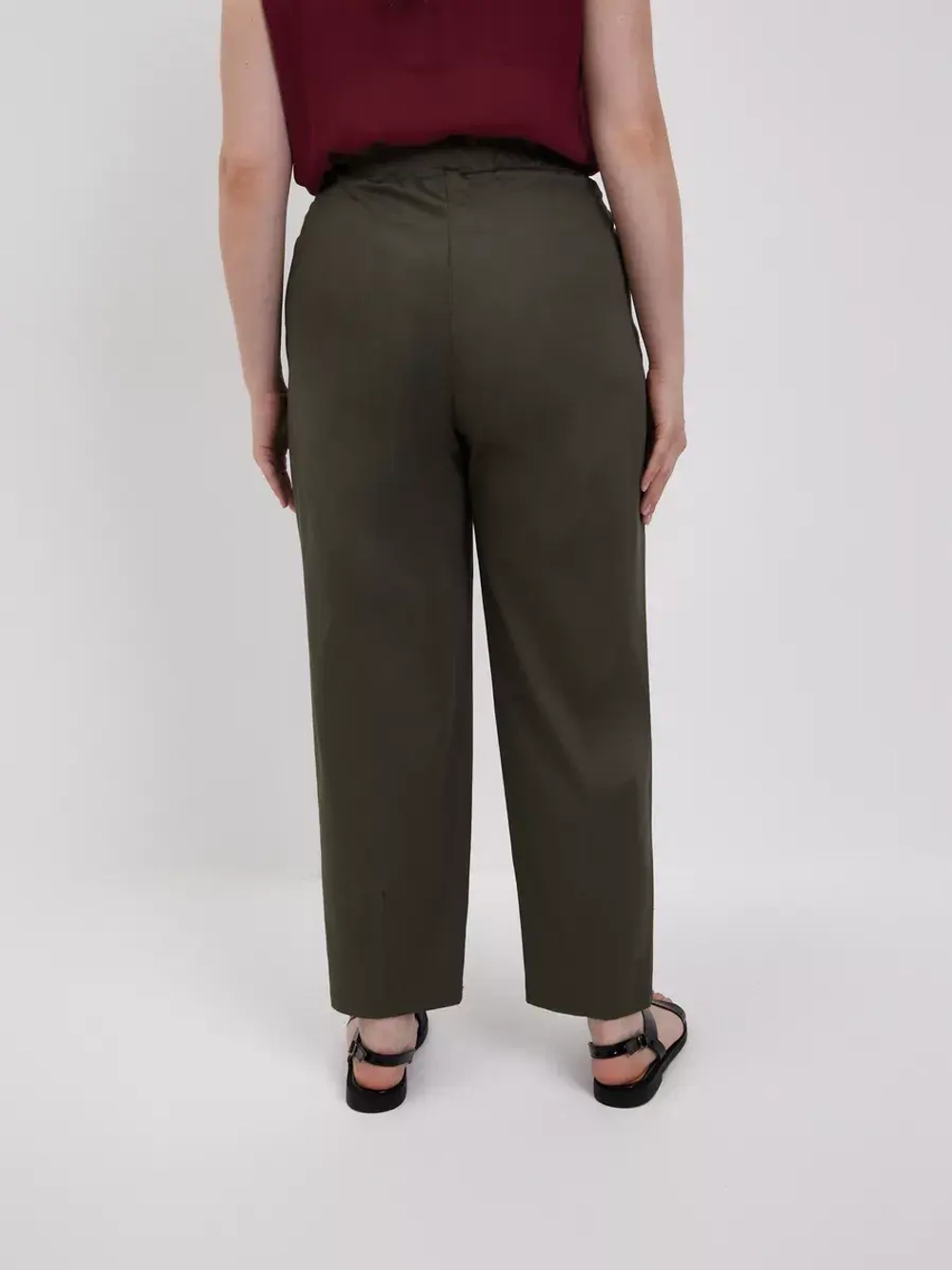 Брюки чинос с поясом