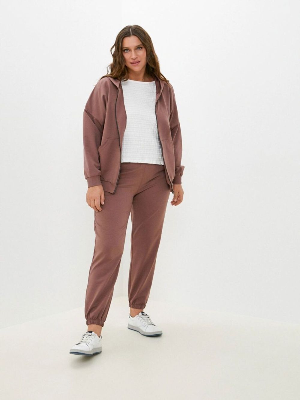 Костюм спортивный