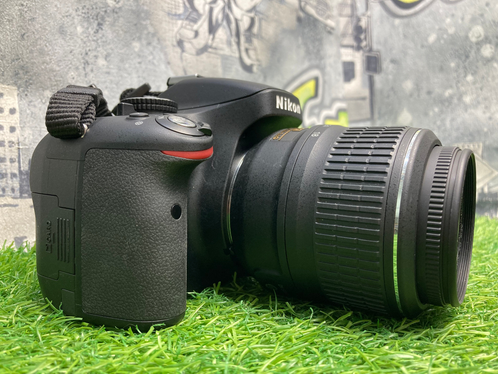Nikon D5100 Kit 18-55mm 400 кадров