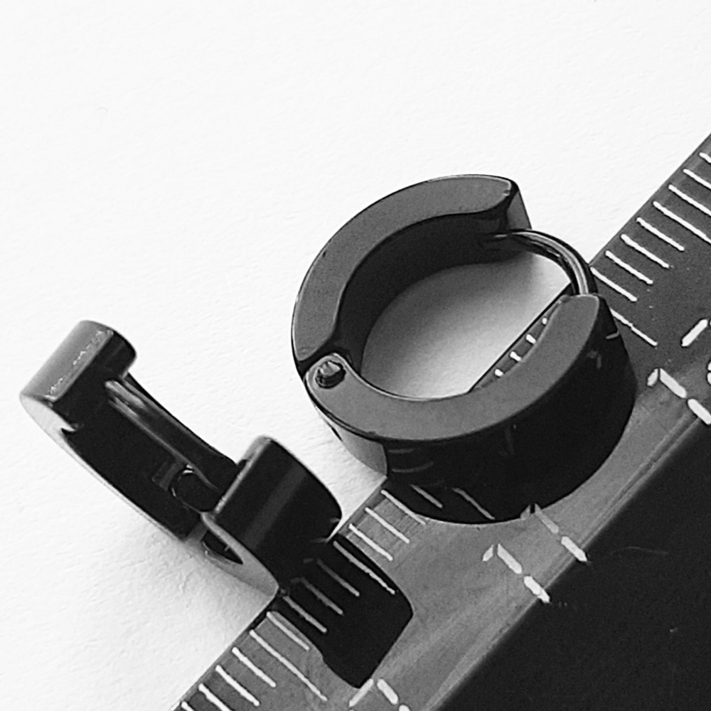 Серьги - кольца 10 мм для пирсинга ушей из медицинской стали. Титановое покрытие - черные. 1 пара