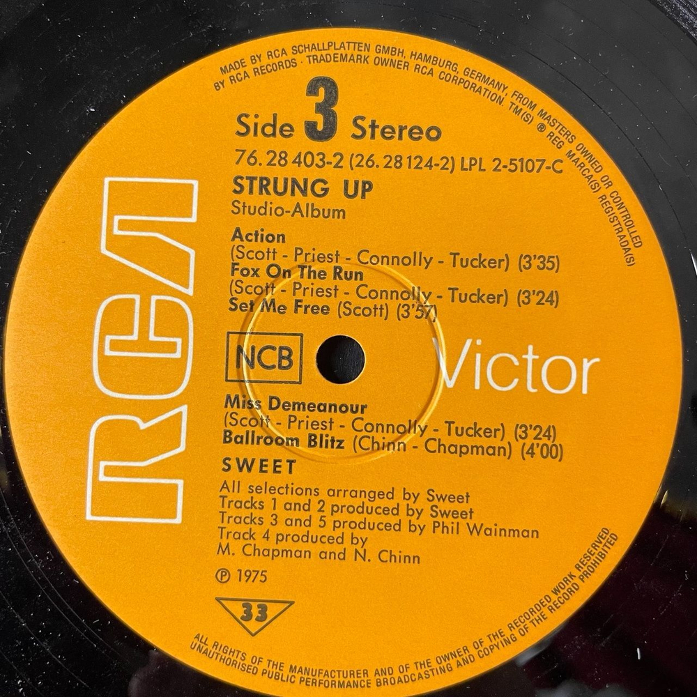 Винтажная виниловая пластинка LP Sweet Strung Up (Швеция 1975) Fox On The Run