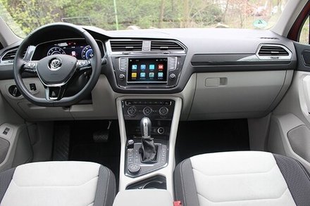 Навигационный блок для Volkswagen Tiguan 2 2017+ - Carmedia DZ-218 на Android 9.0, 2Гб-32Гб, 4G-SIM