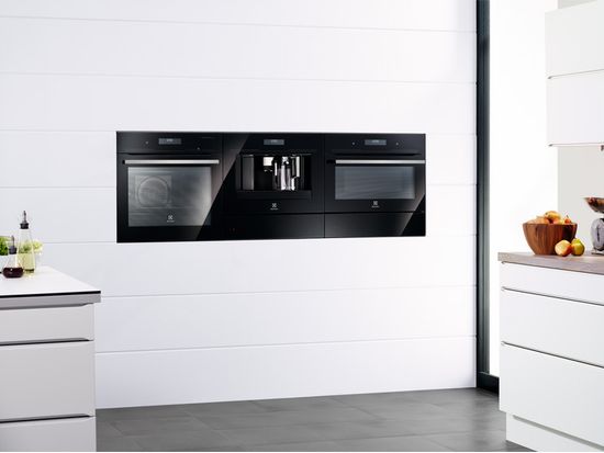 Электрический духовой шкаф Electrolux EVY 6800 ZOZ