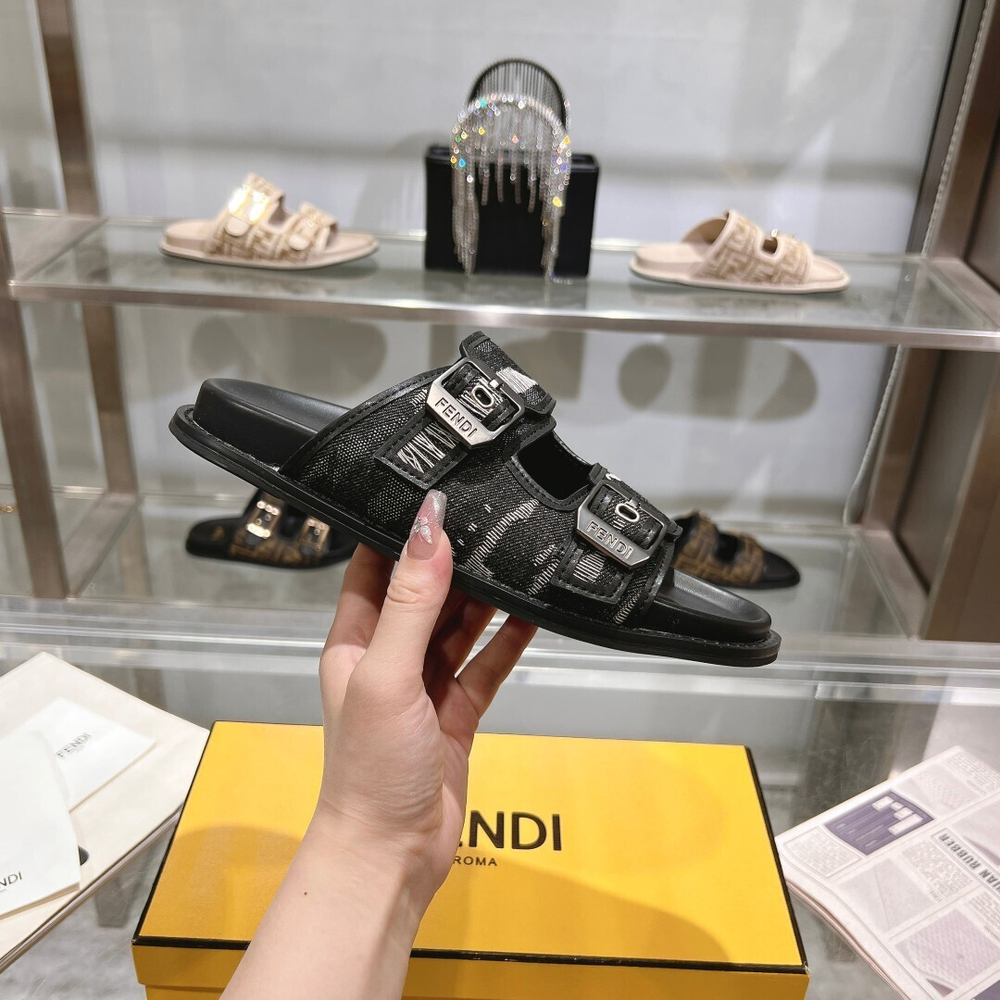 Fendi Feel Slides