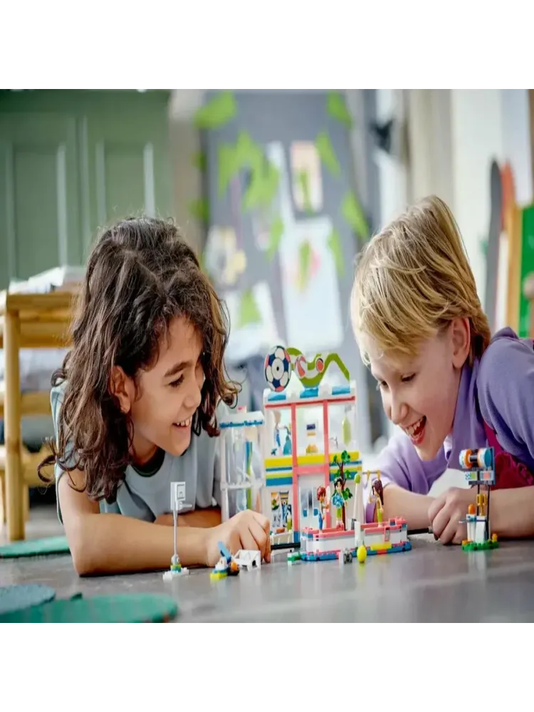 Конструктор Friends 41744 Спортивный центр