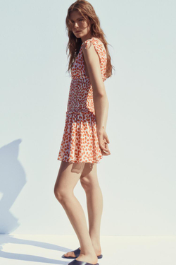 ZARA КОРОТКОЕ ПЛАТЬЕ С ЦВЕТОЧНЫМ ПРИНТОМ, ОТТЕНКИ КРАСНОГО