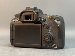 Canon EOS 90D Body 13.000 Кадров
