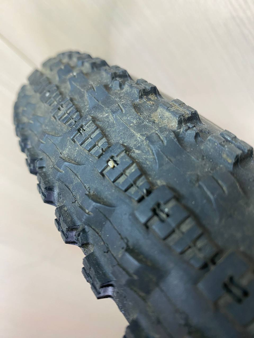 Покрышка для велосипеда Maxxis Crossmark 2 26x2.1