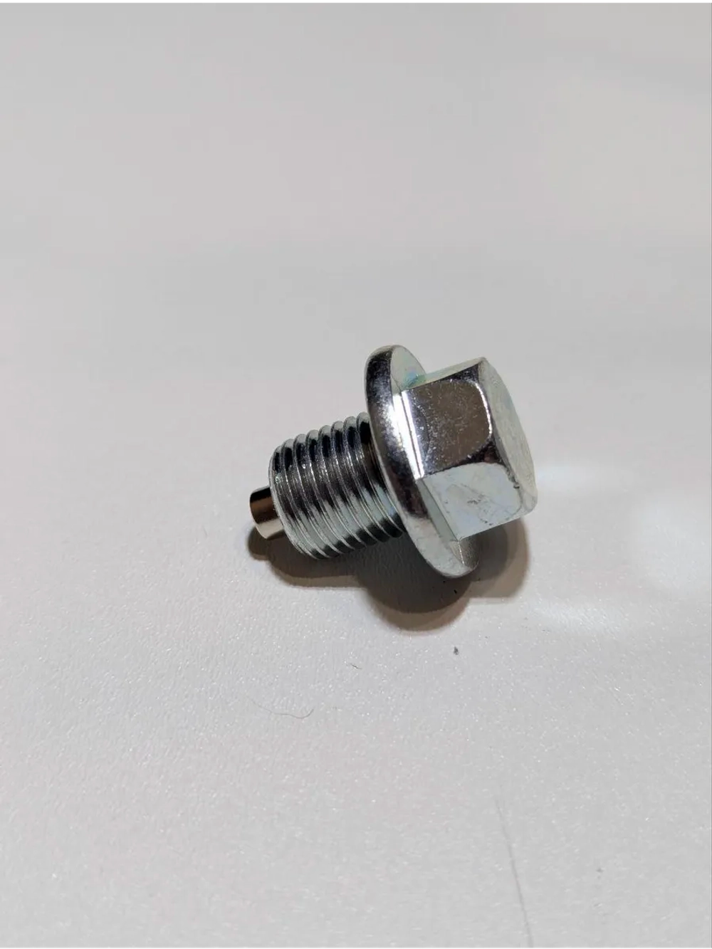 - -  Болт магнитный поддона, M12x1.5 для мотоцикла, автомобиля