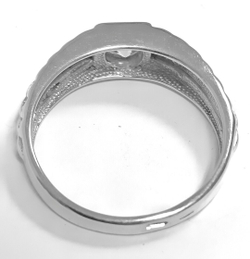 Ювелирное мужское кольцо из серебра 925 пробы с фианитом,размер 20.5