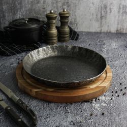 Сковорода для подачи 24 см h2,9 см круглая без ручки "Vintage Blued" углерод. сталь ИНДУКЦИЯ P.L.